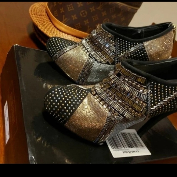 Colin Stuart - Picture 8 of 10